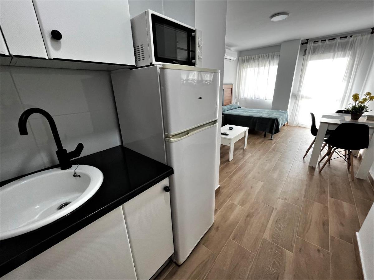 Ver7 - Estudio, Wifi, Fire Stick Amazon, Terraza, Vistas Al Mar, Piscina 토레몰리노스 외부 사진