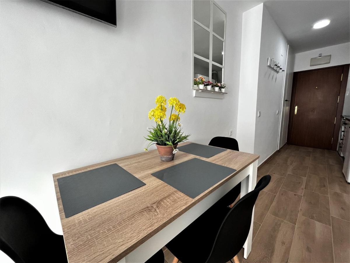 Ver7 - Estudio, Wifi, Fire Stick Amazon, Terraza, Vistas Al Mar, Piscina 토레몰리노스 외부 사진